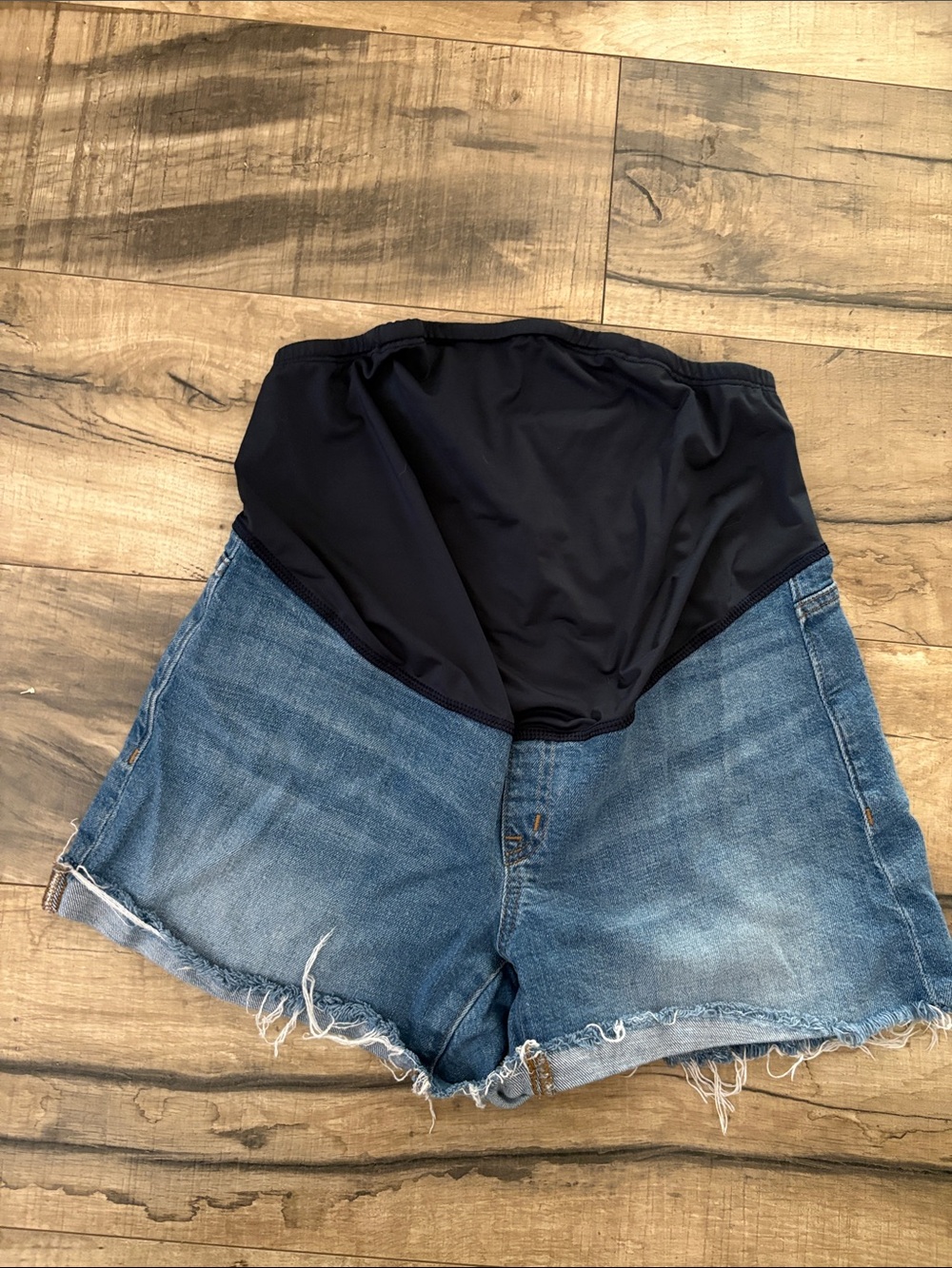 Madewell Blue Denim Maternity Shorts with Stretch Panel size 28